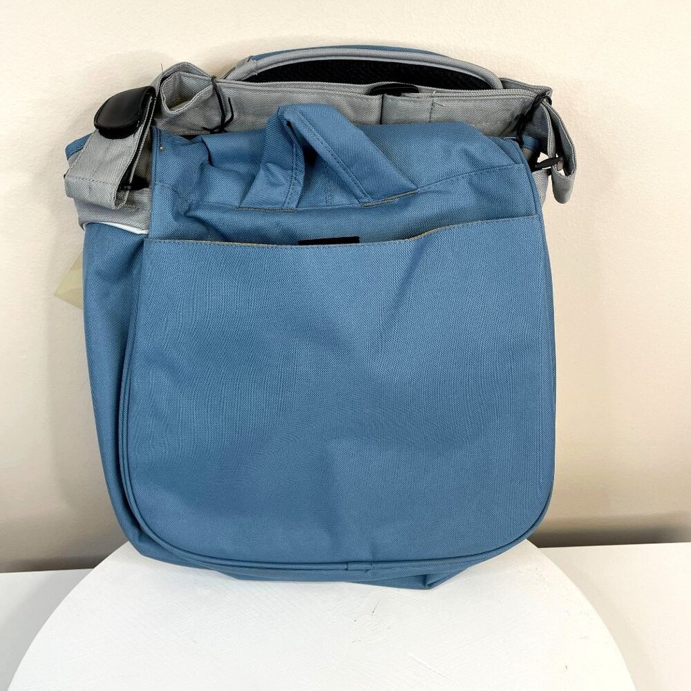 Outdoor Products Unisex Messenger Bag NWT Padded Back To School College Courier - Picture 2 of 16